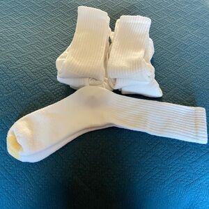 Men’s white socks
Never worn